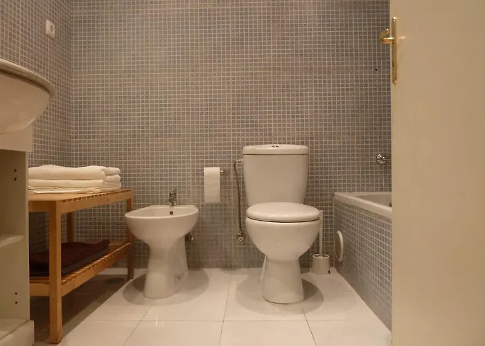 Charming Garden Duplex Historic Centre Apartman